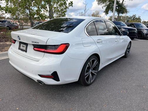 2021 BMW 330 330i