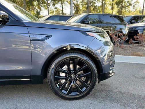 2026 Land Rover Discovery Dynamic SE