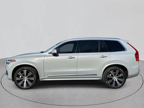 2024 Volvo XC90 B6 Ultimate Bright Theme 6-Seater