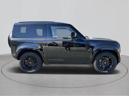 2025 Land Rover Defender 90 P400 X-Dynamic SE
