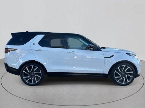 2025 Land Rover Discovery P360 Metropolitan Edition
