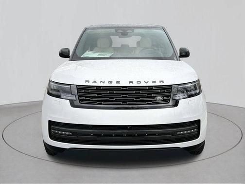 2025 Land Rover Range Rover P550e SE