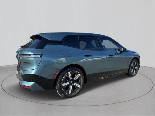 2024 BMW iX M60