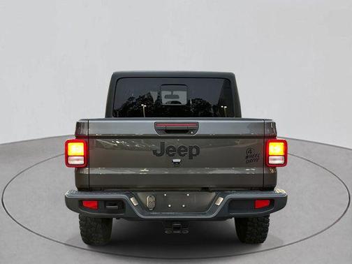 2022 Jeep Gladiator Willys 4x4