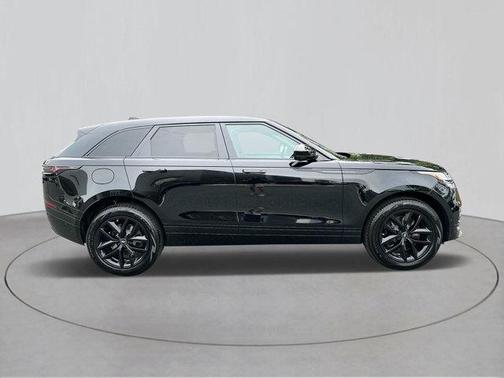 2026 Land Rover Range Rover Velar P250 SE R-Dynamic