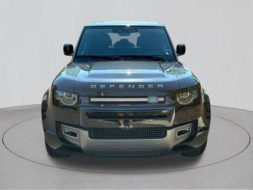 2025 Land Rover Defender X-Dynamic SE