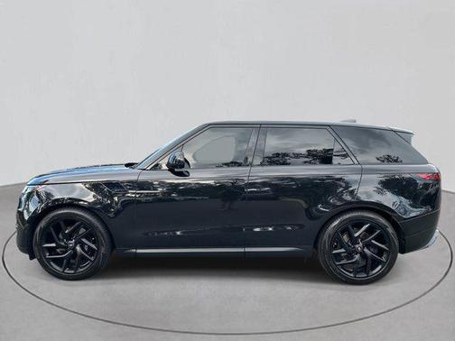2024 Land Rover Range Rover Sport SE