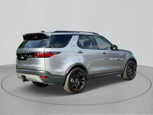 2025 Land Rover Discovery P300 S