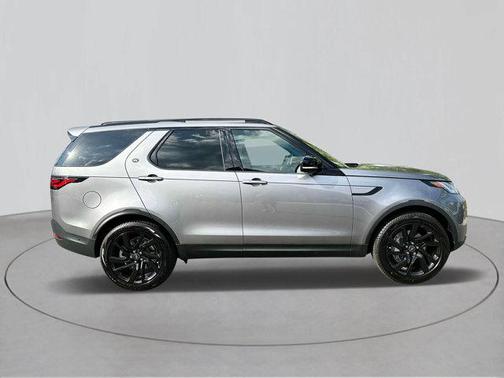 2025 Land Rover Discovery P300 S