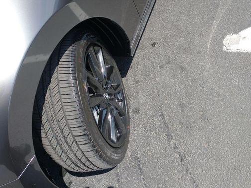 2025 Mazda Mazda3 FWD w/Premium Package