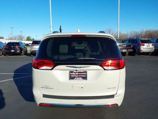 2017 Chrysler Pacifica Limited