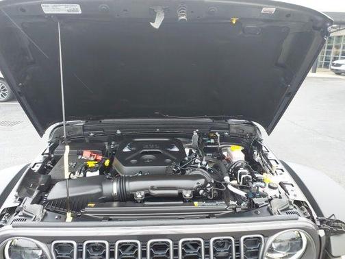 Granite Crystal Clearcoat Metallic 2025 Jeep Wrangler Rubicon