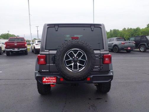 Granite Crystal Clearcoat Metallic 2025 Jeep Wrangler Rubicon