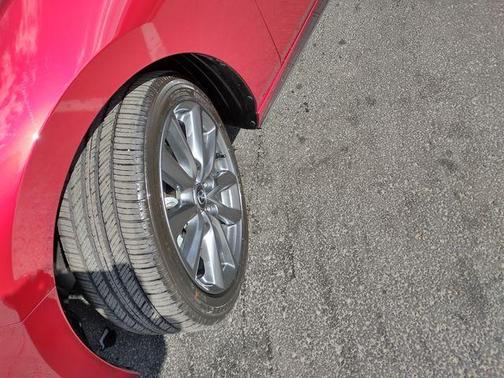 2025 Mazda Mazda3 FWD w/Preferred Package