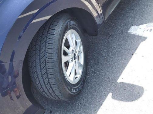 2022 Kia Carnival LXS