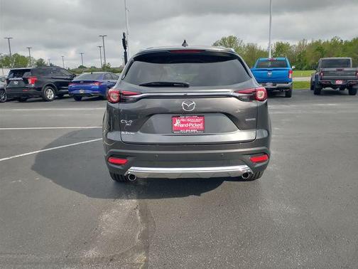 2022 Mazda CX-9 Touring Plus