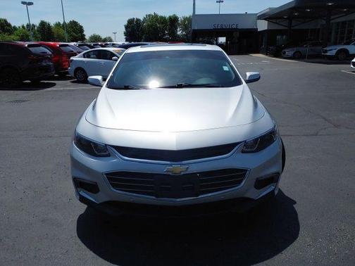 Silver Ice Metallic 2018 Chevrolet Malibu Premier
