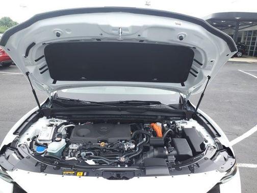 2025 Mazda CX-50 Hybrid Preferred Package