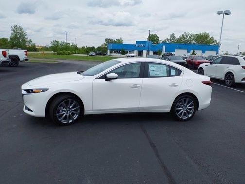 Snowflake White Pearl 2026 Mazda Mazda3 FWD w/Preferred Package