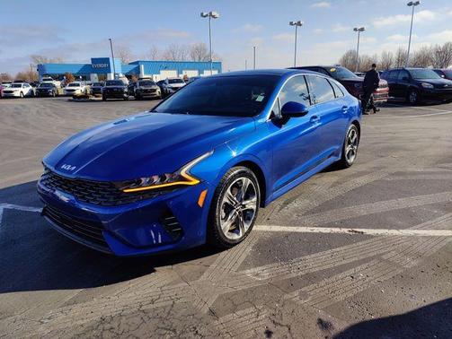 2022 Kia K5 EX