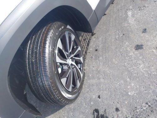 2026 Mazda CX-50 Premium Plus