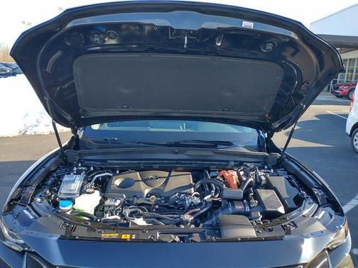 2025 Mazda CX-50 Hybrid Premium Package