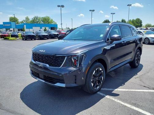 Metal 2025 Kia Sorento S