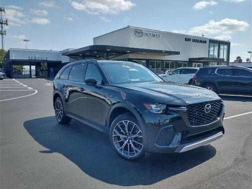 2025 Mazda CX-70 Premium Plus