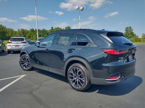 2025 Mazda CX-70 Premium Plus
