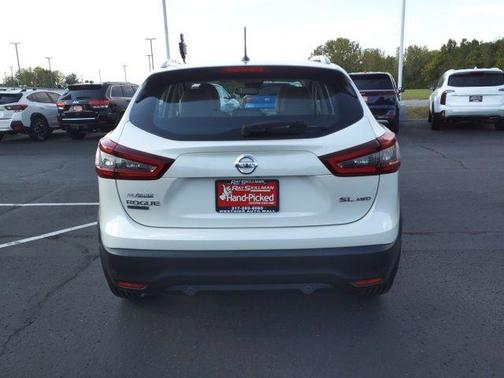 2021 Nissan Rogue Sport SL