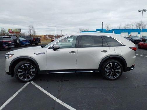 2026 Mazda CX-90 Premium Plus