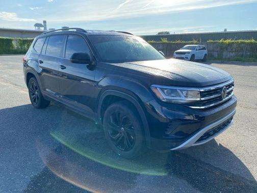 2022 Volkswagen Atlas 2.0T SE w/Technology