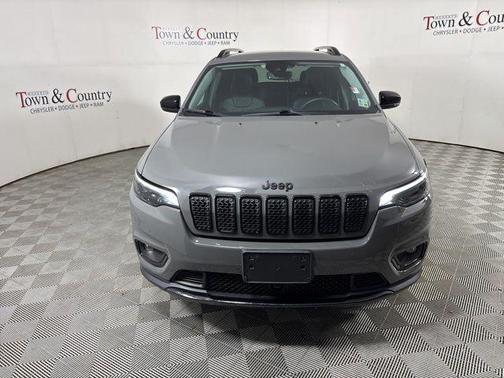 2023 Jeep Cherokee Altitude Lux
