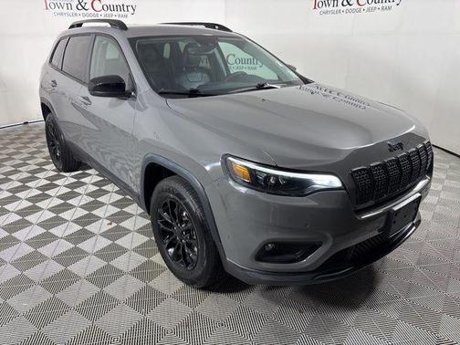 2023 Jeep Cherokee Altitude Lux