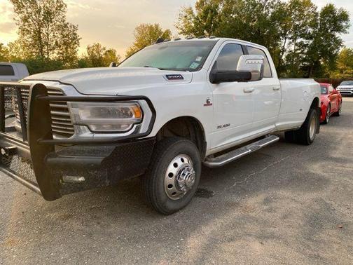 2024 RAM 3500 Laramie