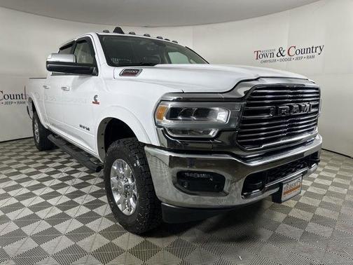 Bright White Clearcoat 2020 RAM 2500 Laramie
