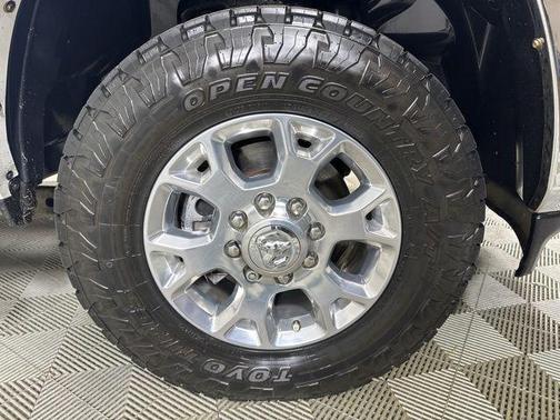 Bright White Clearcoat 2020 RAM 2500 Laramie