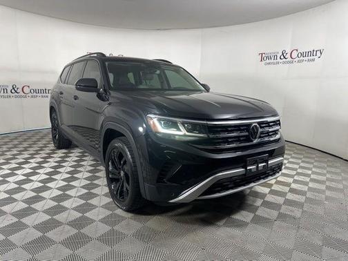 2023 Volkswagen Atlas 3.6L SE w/Technology