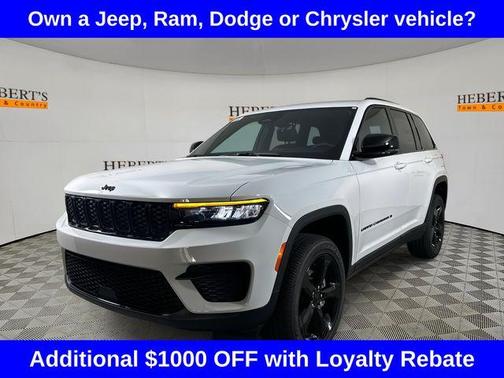 2025 Jeep Grand Cherokee Laredo