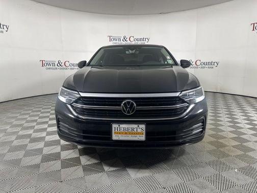 2023 Volkswagen Jetta 1.5T SE