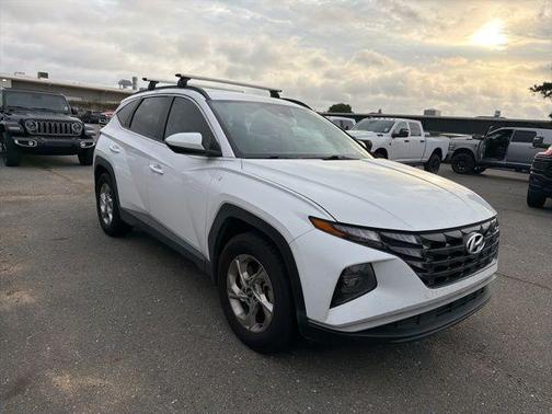 White Pearl 2024 Hyundai TUCSON SEL