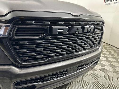 Granite Crystal Clearcoat Metallic 2026 RAM 1500 Express