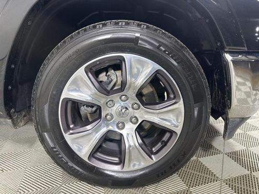 Diamond Black 2019 RAM 1500 Laramie