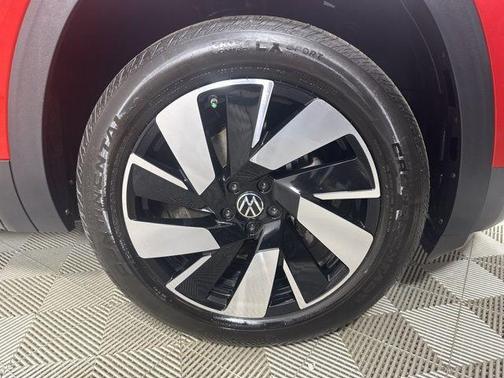 2024 Volkswagen Atlas Cross Sport 2.0T SE w/Technology