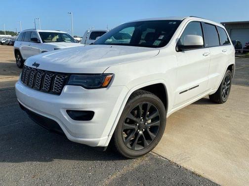 2020 Jeep Grand Cherokee Altitude