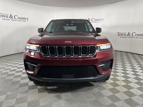 2023 Jeep Grand Cherokee Laredo