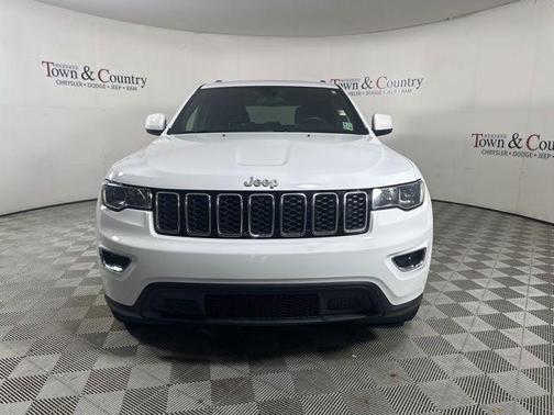 2020 Jeep Grand Cherokee Laredo E