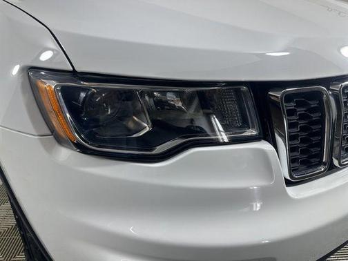 2020 Jeep Grand Cherokee Laredo E
