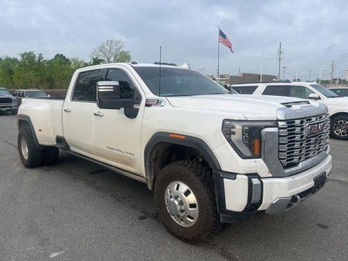 2024 GMC Sierra 3500 Denali