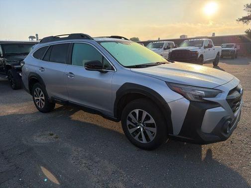 Ice Silver Metallic 2024 Subaru Outback Premium